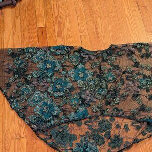 byVINNIK emerald green floral embroidered Hi-Lo dolman top